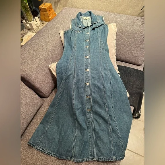 Madewell Pleated Midi Shirtdress in Billings Wash: Airy Denim Edition Sz 8 EUC - Picture 6 of 12
